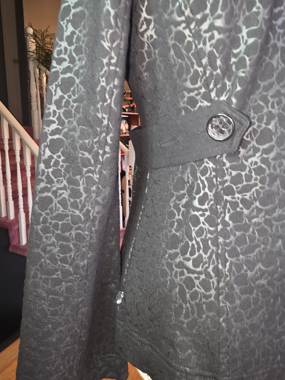 Women’s Black Patterned Button-Front Jacket - Picture 9 of 16